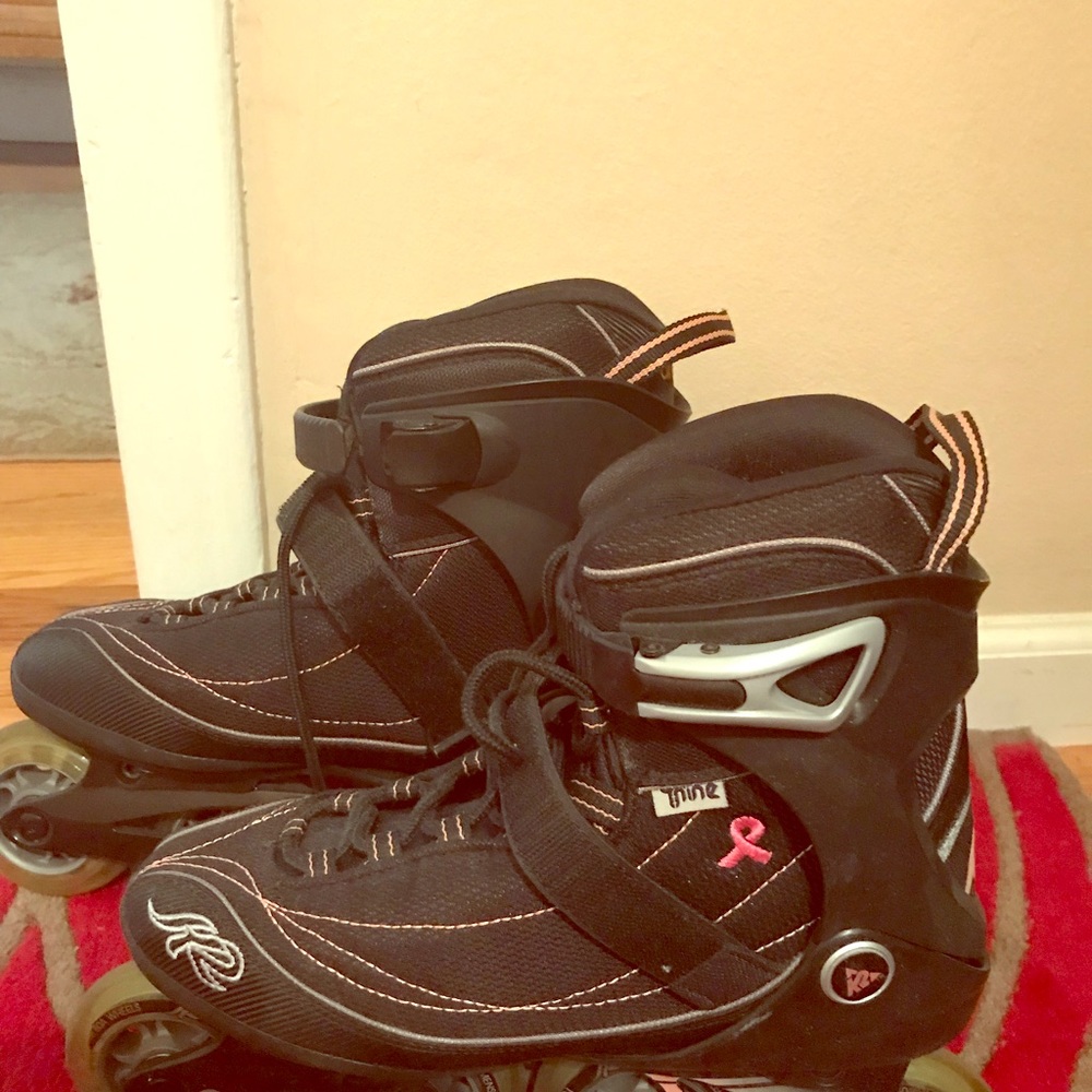 Rollerblades with wrist and knee guards
